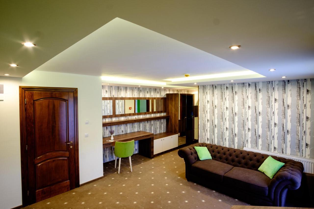 Hotel Poezia Luna Dış mekan fotoğraf